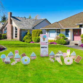 sweet-shop-theme-lawn-sign-rental